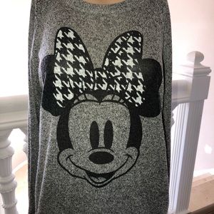 Mickey sweater long sleeves from Disney store